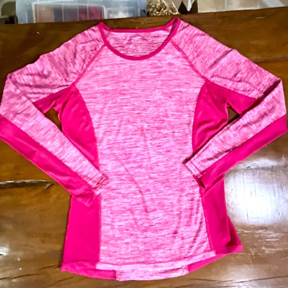 Danskin Women’s Red Long Sleeve Athletic Top Sz M - Picture 1 of 6
